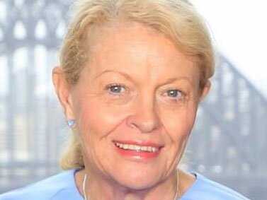 Ms Lynne Anderson